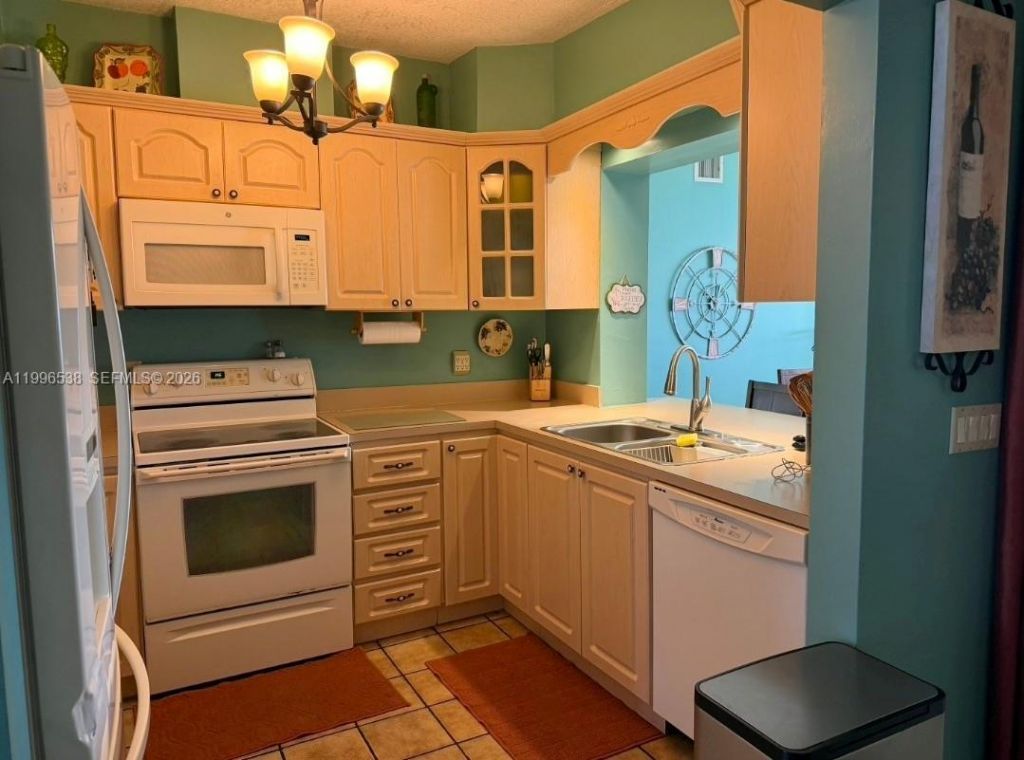 1115 Lake Geneva Dr, Lake Worth, FL 33461 Photo