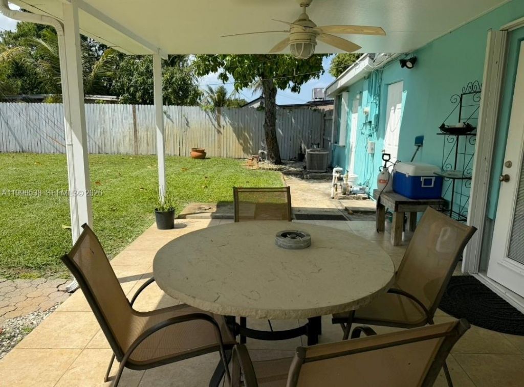 1115 Lake Geneva Dr, Lake Worth, FL 33461 Photo