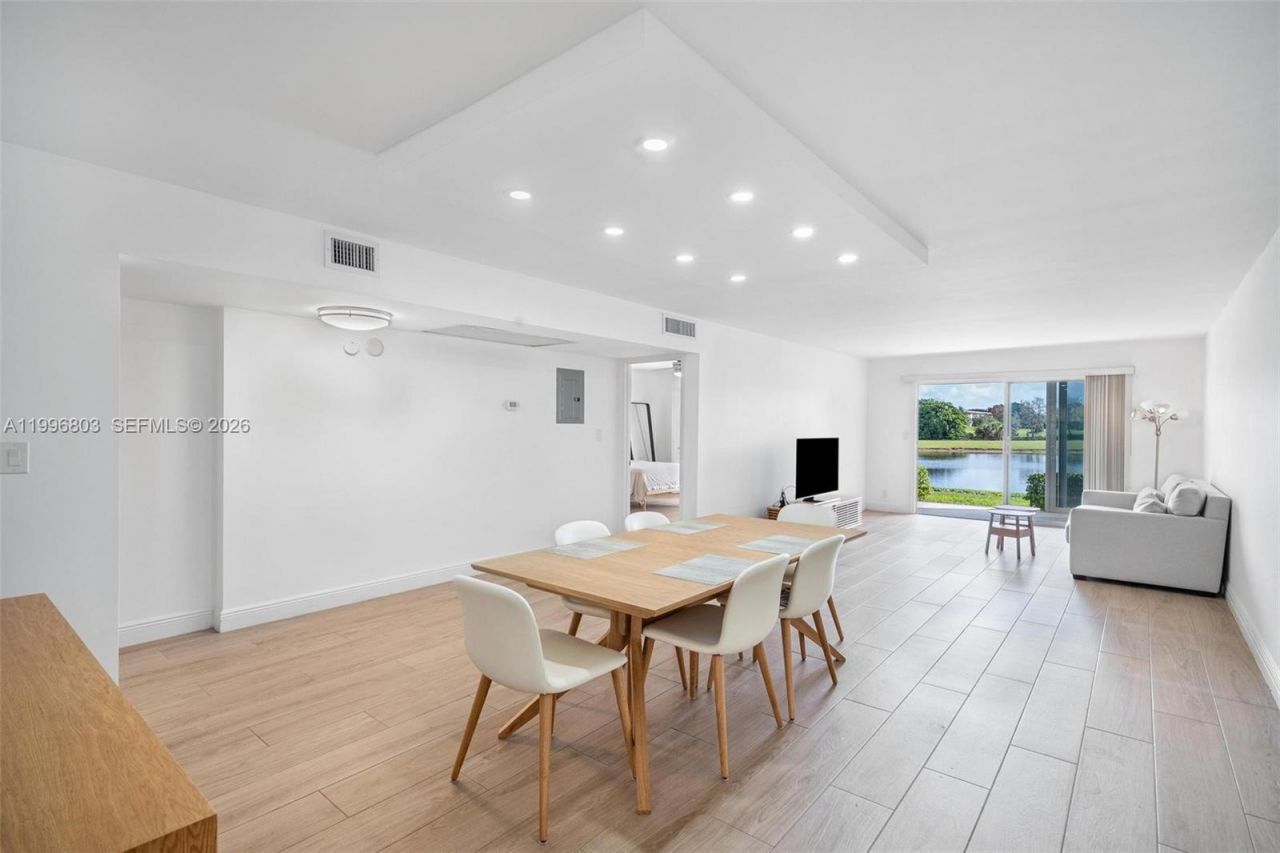 2904 Victoria Pl, Unit A1, Coconut Creek, FL 33066 Photo