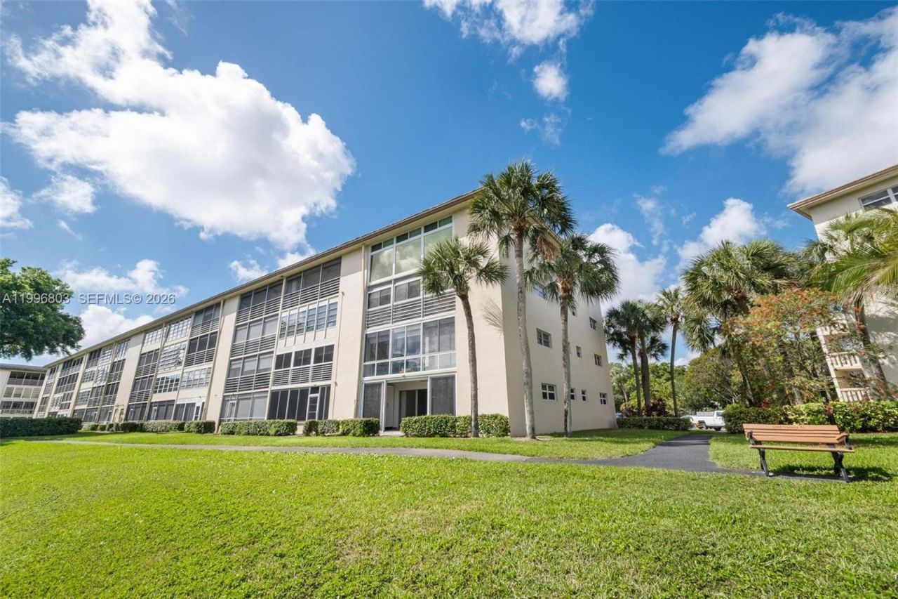 2904 Victoria Pl, Unit A1, Coconut Creek, FL 33066 Photo