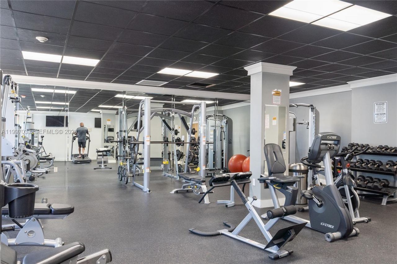 1865 79th Street Cswy, Unit 14K, Miami Beach, FL 33141 Photo