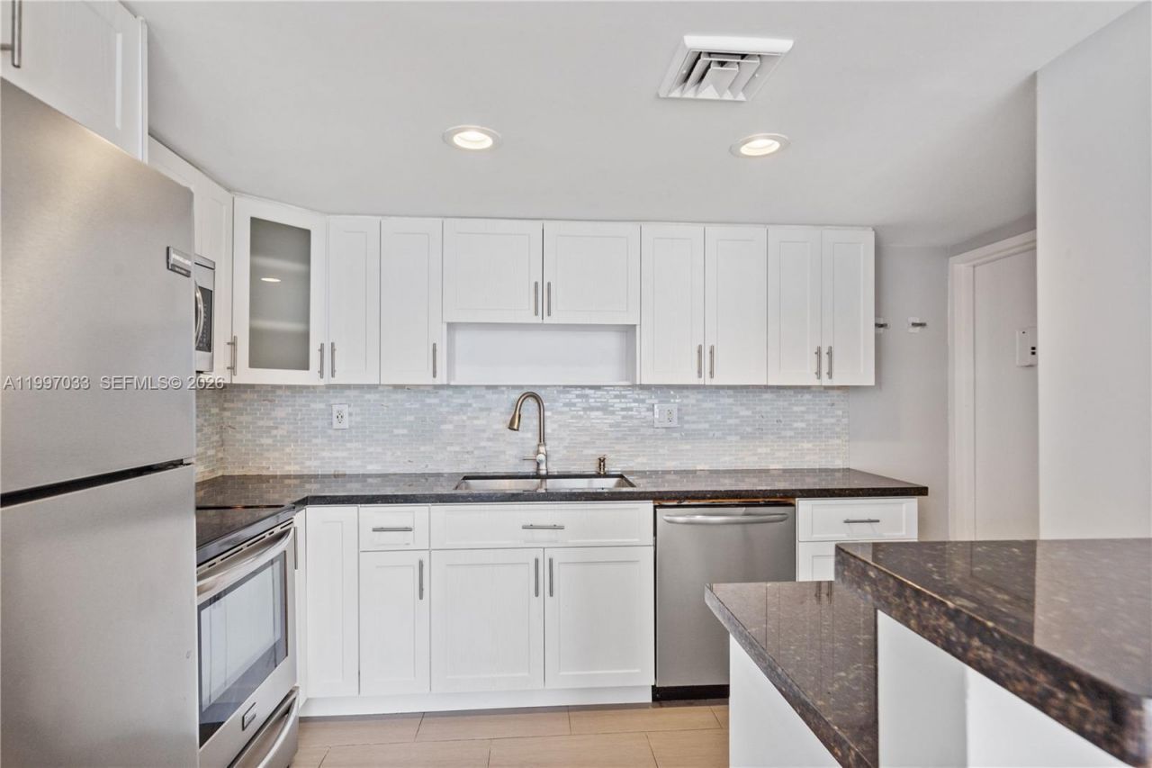 1865 79th Street Cswy, Unit 14K, Miami Beach, FL 33141 Photo