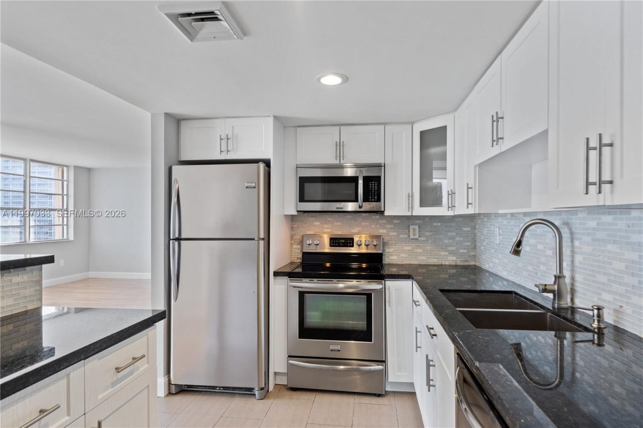 1865 79th Street Cswy, Unit 14K, Miami Beach, FL 33141 Photo