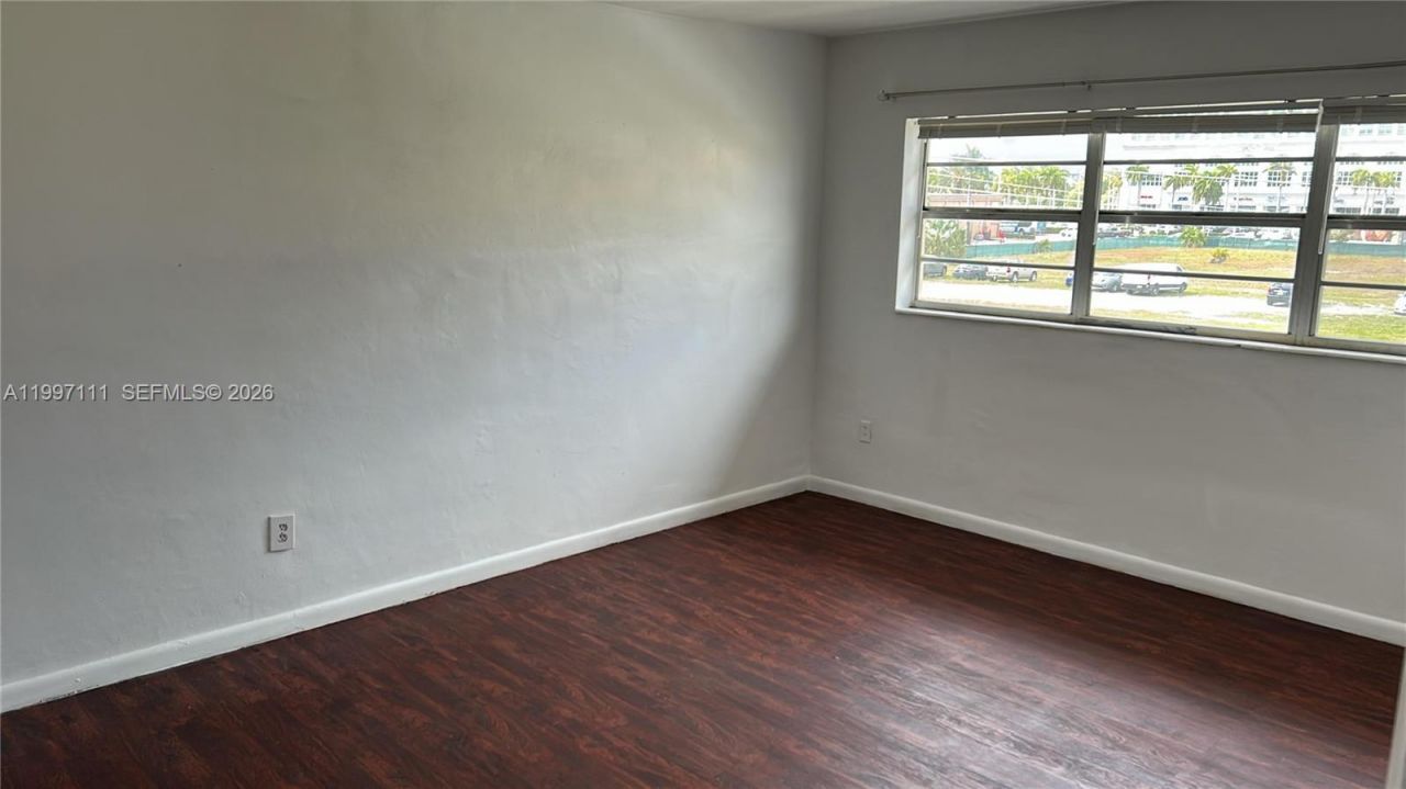 1855 NE 121st St , Unit 35, North Miami, FL 33181 Photo