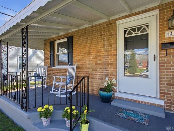 412 Cape Cod Drive, Springfield, OH 45505