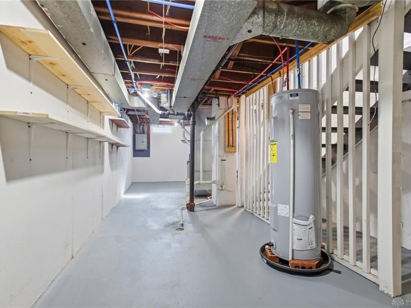 412 Cape Cod Drive, Springfield, OH 45505 Photo 24