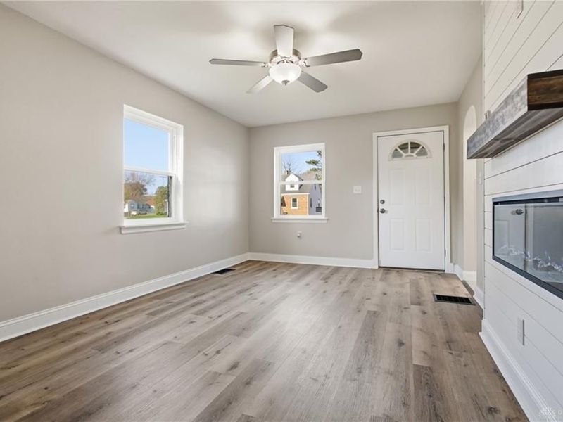 412 Cape Cod Drive, Springfield, OH 45505 Photo 4