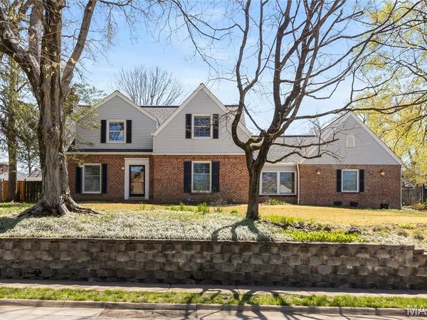 9244 Old Bonhomme Road , Olivette, MO 63132