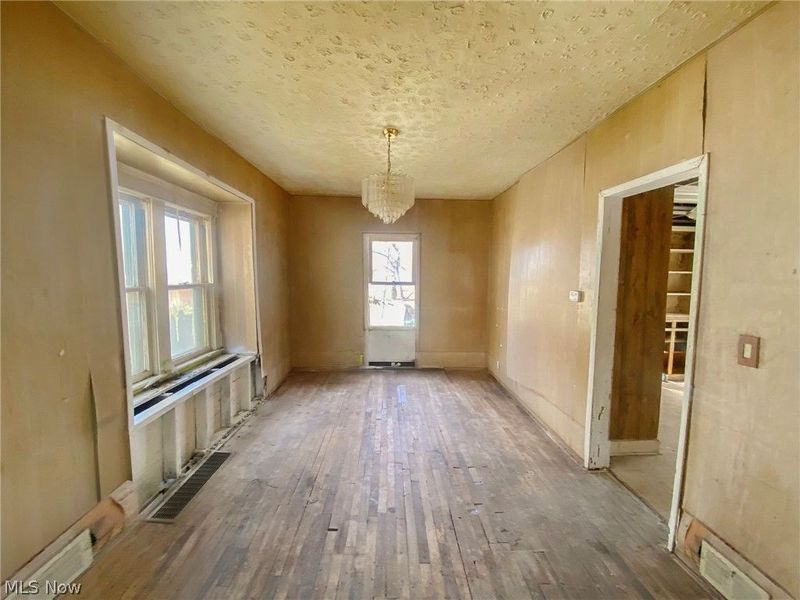 3344 Woodbridge Avenue , Cleveland, OH 44109 Photo 6