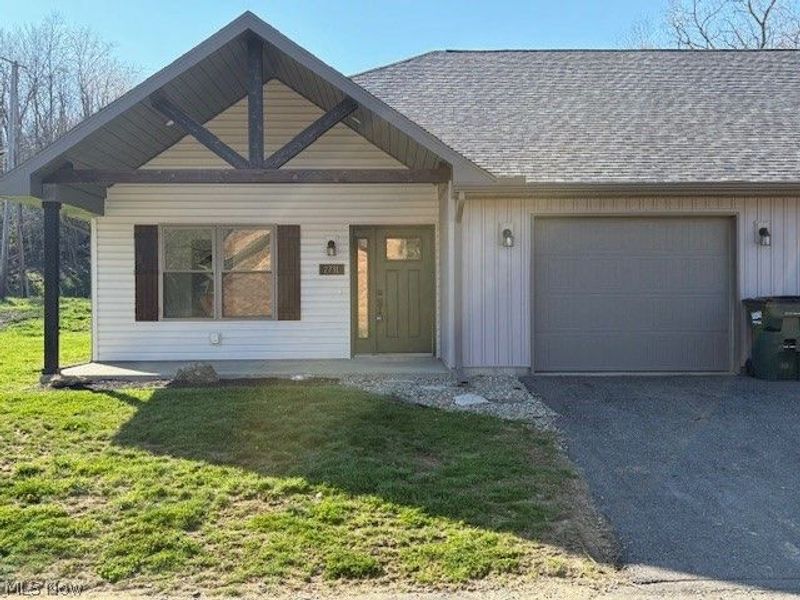 2731 Barnhill Road SE, New Philadelphia, OH 44663 Photo 1