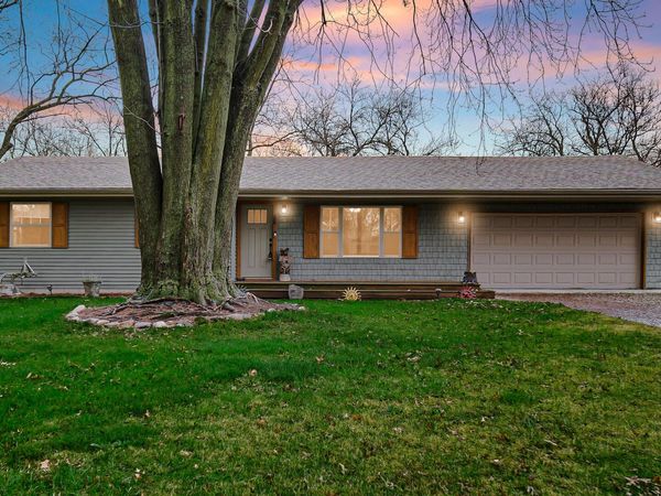 10353 N 493 E, DeMotte, IN 46310