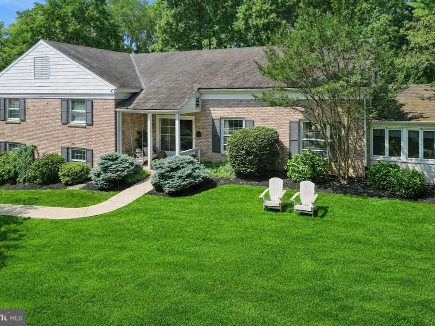 770 Robinhood Road, Bryn Mawr, PA 19010 Main Photo