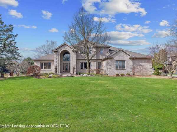 6291 Pine Hollow Drive, East Lansing, MI 48823