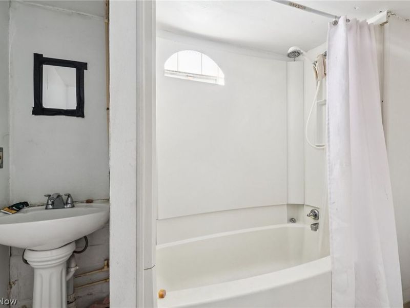 293 E 151 Street, Cleveland, OH 44110 Photo 30