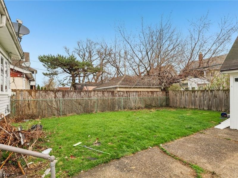 293 E 151 Street, Cleveland, OH 44110 Photo 34