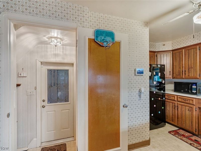 2504 Cardinal Drive, Youngstown, OH 44505 Photo 21