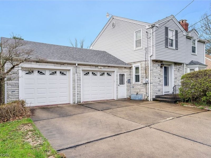 2504 Cardinal Drive, Youngstown, OH 44505 Photo 3