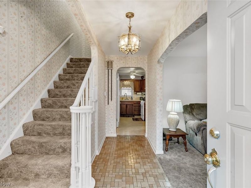 2504 Cardinal Drive, Youngstown, OH 44505 Photo 5