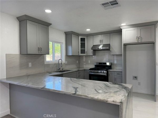 8922 Jennrich, Westminster, CA 92683