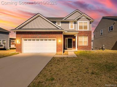 6210 S Trailwoods Drive, Ann Arbor, MI 48103