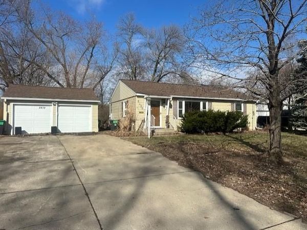 8438 Colfax Avenue S, Bloomington, MN 55420