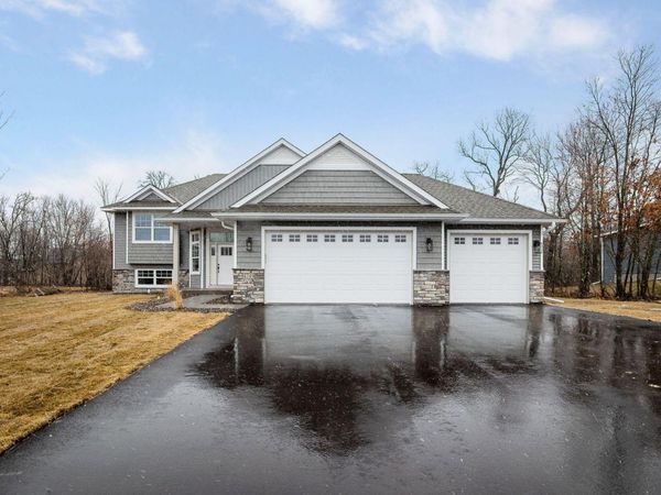 22832 Raven Street NW, Oak Grove, MN 55005