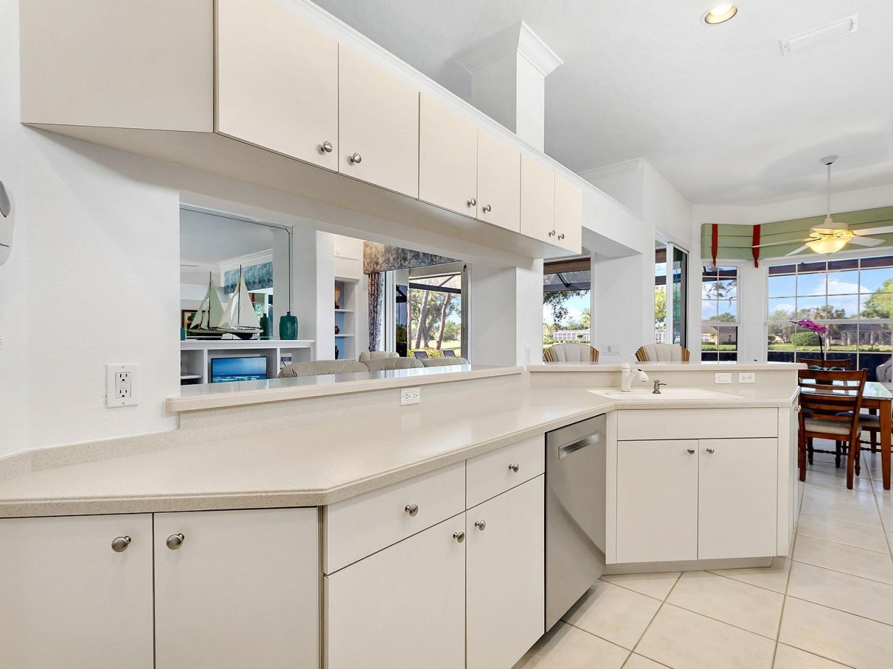 10106 Glenmore Avenue, Bradenton, FL 34202 Photo