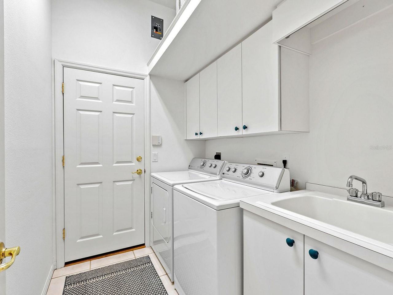 10106 Glenmore Avenue, Bradenton, FL 34202 Photo