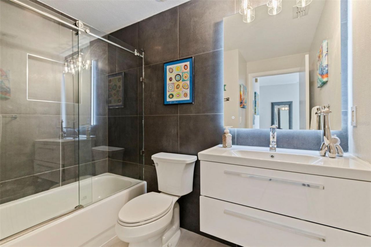 200 4th Avenue S, Unit 321, Saint Petersburg, FL 33701 Photo