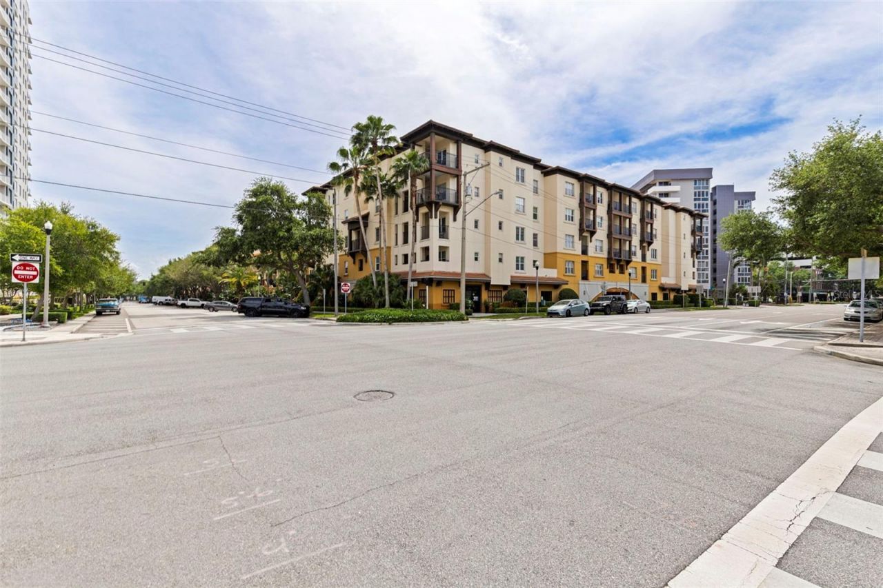 200 4th Avenue S, Unit 321, Saint Petersburg, FL 33701 Photo
