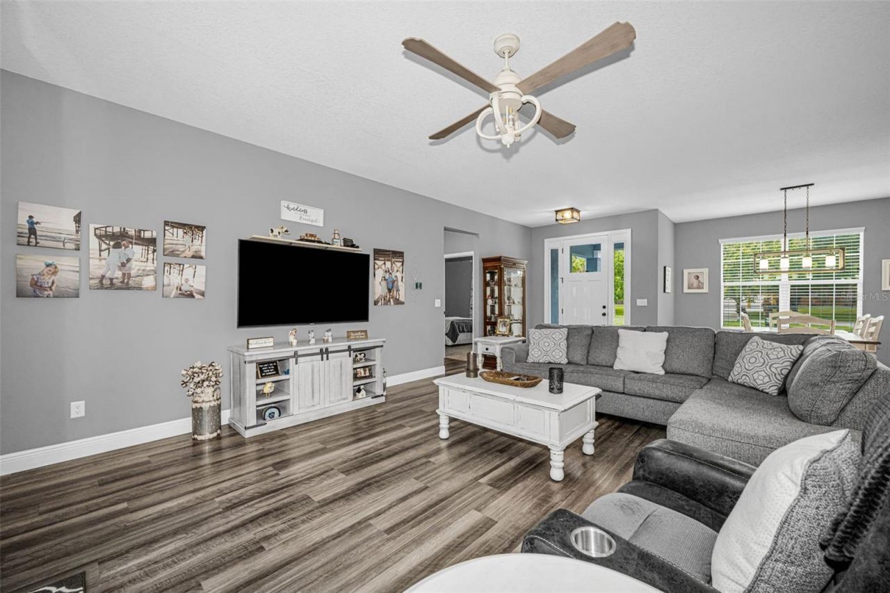 15747 Sago Drive , Brooksville, FL 34604 Photo