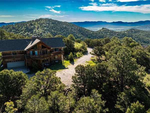 249 Hagerman Road , Cotopaxi, CO 81223