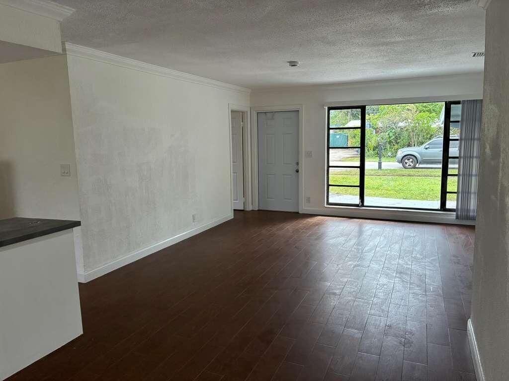 1741 NW 27th Avenue, Fort Lauderdale, FL 33311 Photo