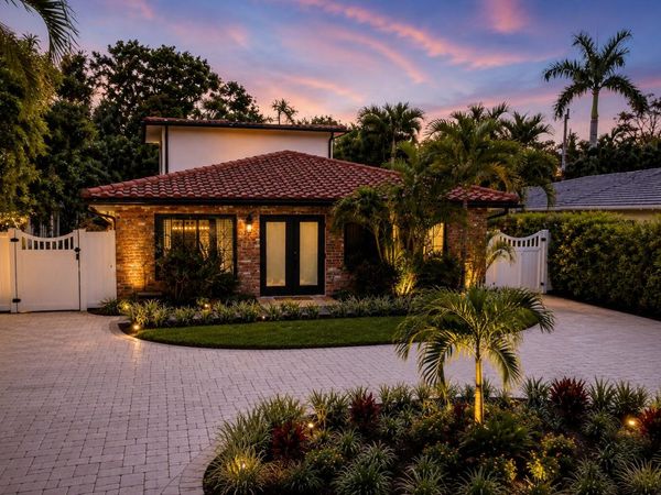 702 S Atlantic Drive, Lantana, FL 33462