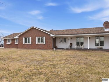 4472 County Road P43 , Fort Calhoun, NE 68023