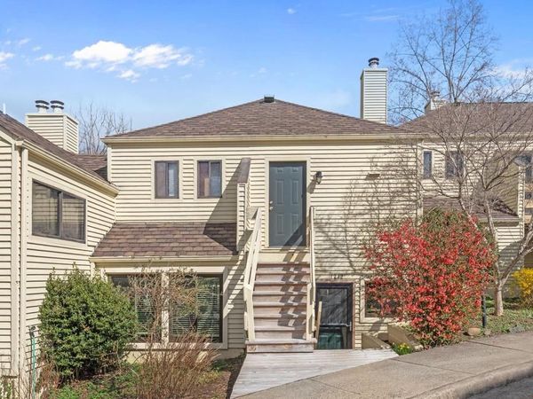 1212 CHATHAM RDG , CHARLOTTESVILLE, VA 22901