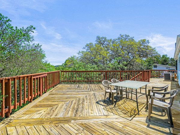 1427 Elmhurst Dr., Lakehills, TX 78063