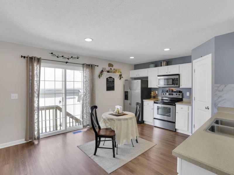 6534 Nottinghill Trail Drive, Unit 16-653, Canal Winchester, OH 43110 Photo 4