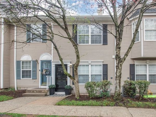 2141 Jordan Ct, Mahwah, NJ 07430