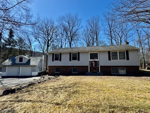 38 Notch Rd, Jefferson, NJ 07438