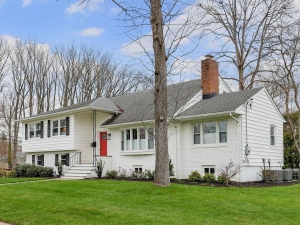 401 Poe Ave, Westfield, NJ 07090