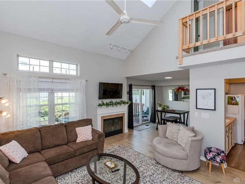 6884 Cedar Cove Drive, Centerville, OH 45459 Photo 4