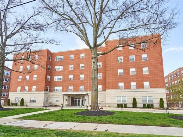 18975 Van Aken Boulevard, Unit 411, Shaker Heights, OH 44122