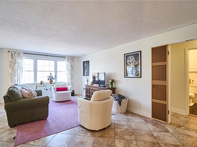 18975 Van Aken Boulevard, Unit 411, Shaker Heights, OH 44122 Photo 15