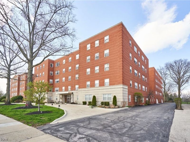 18975 Van Aken Boulevard, Unit 411, Shaker Heights, OH 44122 Photo 24