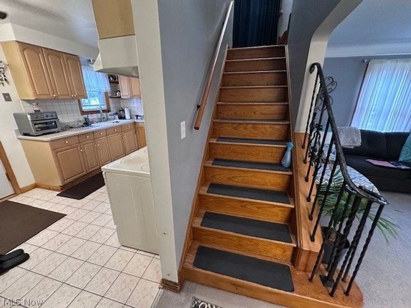 25101 Farringdon Avenue , Euclid, OH 44132 Photo 5