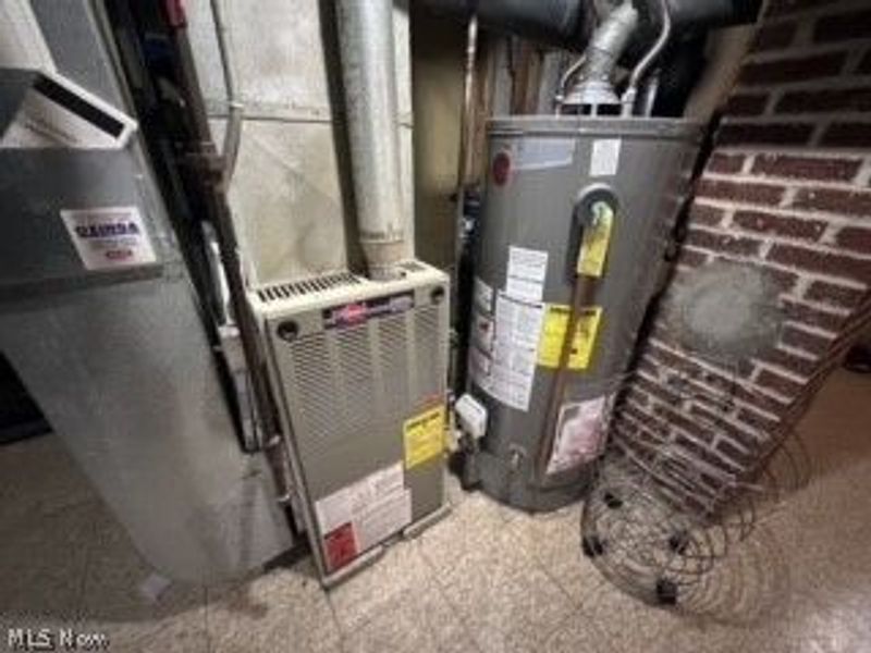 25101 Farringdon Avenue , Euclid, OH 44132 Photo 9