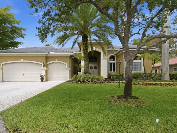 10561 NW 66th Street, Parkland, FL 33067