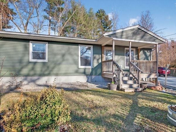 35 Dudley Rd, Oxford, MA 01540