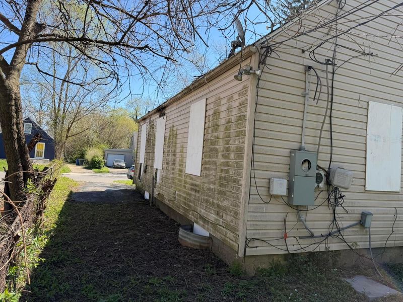 2281 Delbert Road, Columbus, OH 43211 Photo 6